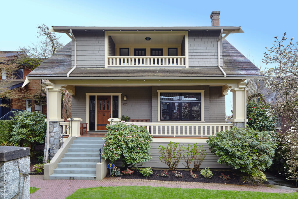 Side-Gabled 1 ½ Storey Craftsman - Vancouver Heritage Foundation